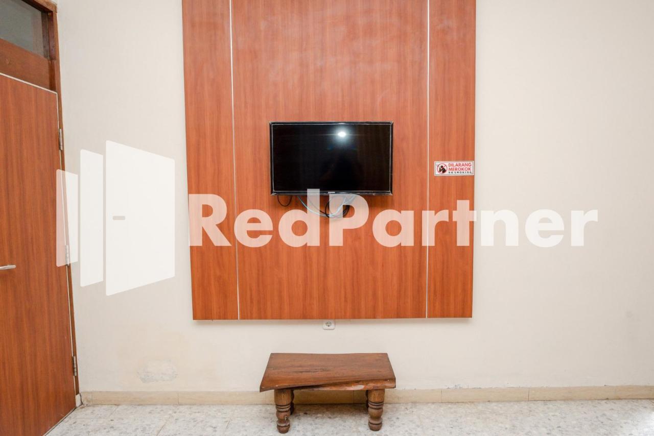 ホテル Mango House Semarang Redpartner エクステリア 写真