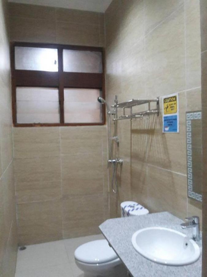 ホテル Mango House Semarang Redpartner エクステリア 写真
